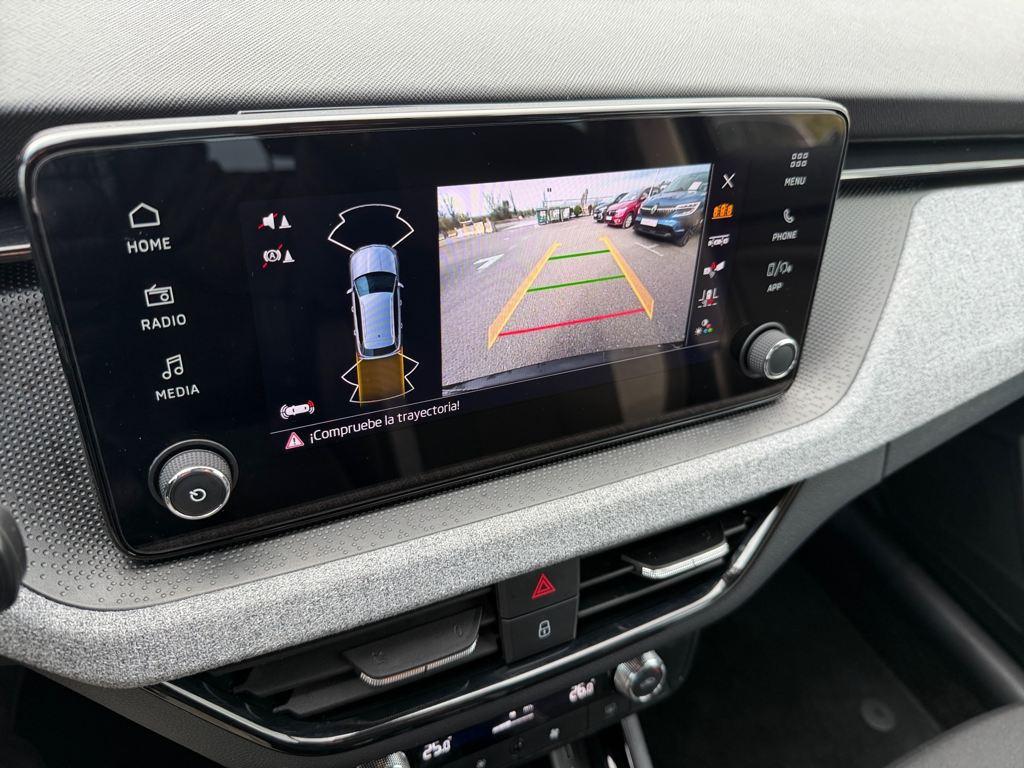 Skoda Kamiq 1.0 TSI Selection DSG 85 kW (115 CV) - 12