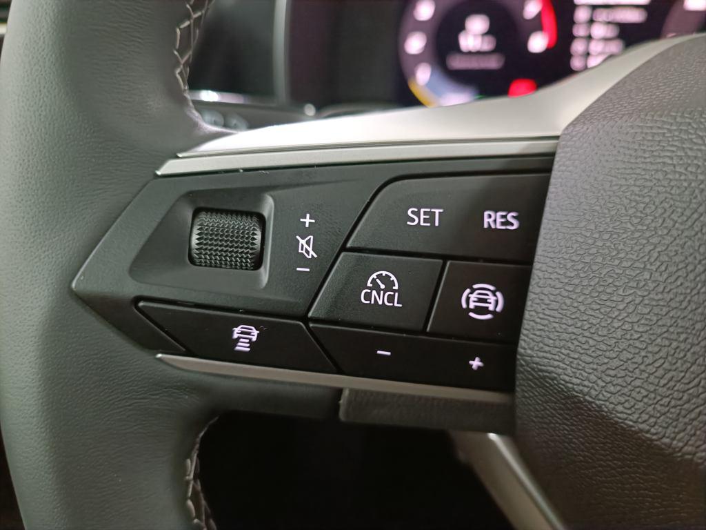 SEAT León 2.0 TDI Style XS DSG 110 kW (150 CV) - 8