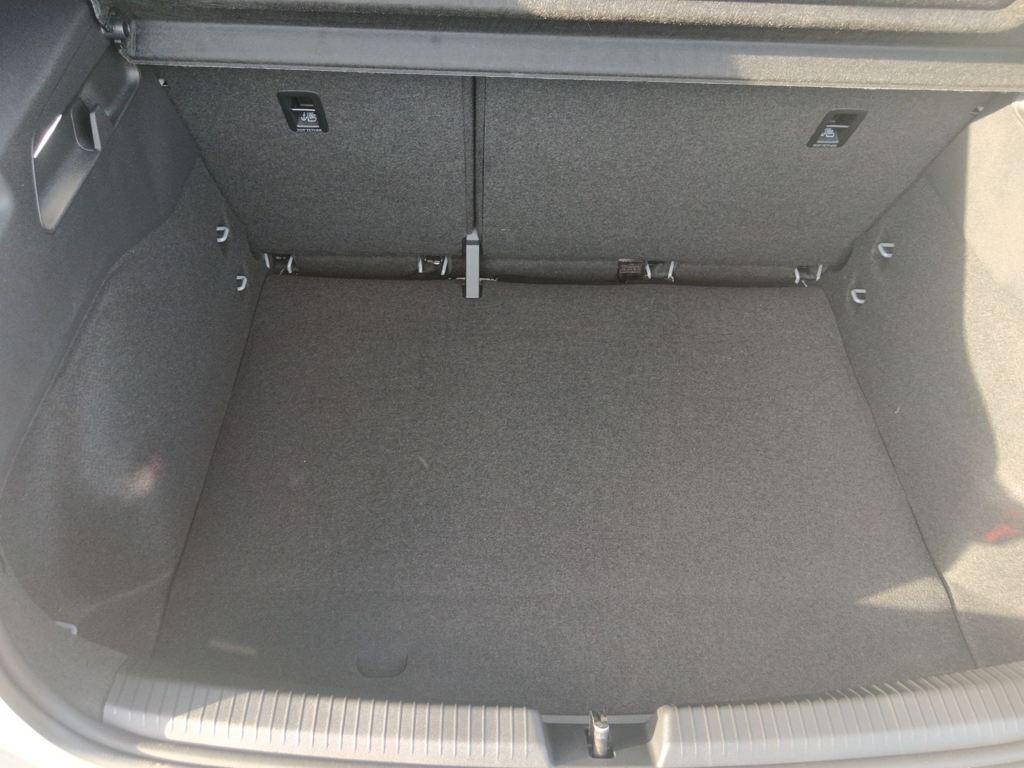 CUPRA Born 59kWh E-Boost Pack 170 kW (231 CV) - 6