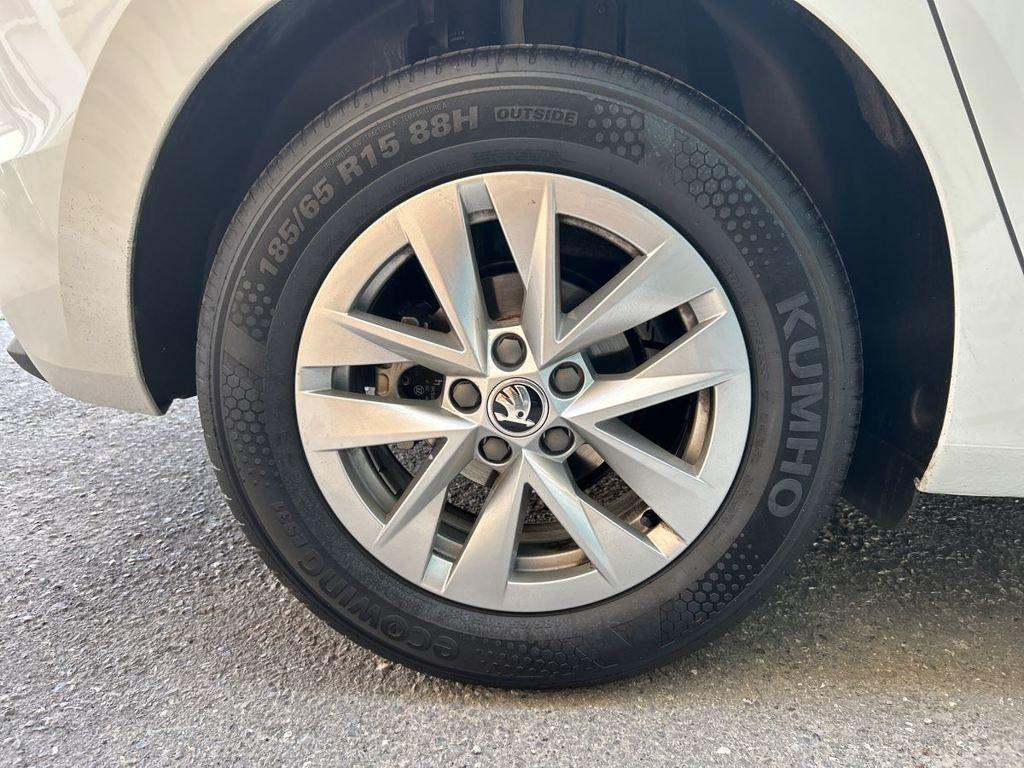 Skoda Fabia 1.0 TSI Selection 70 kW (95 CV) - 7