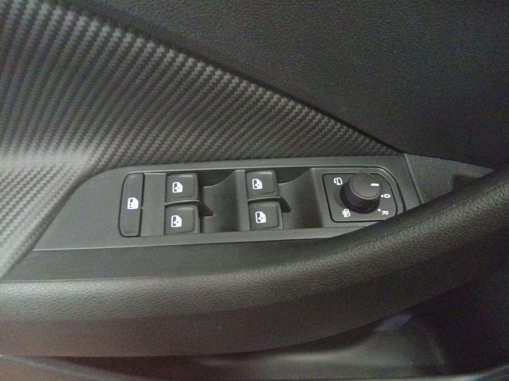 Skoda Scala 1.5 TSI Monte Carlo DSG 110 kW (150 CV) - 13