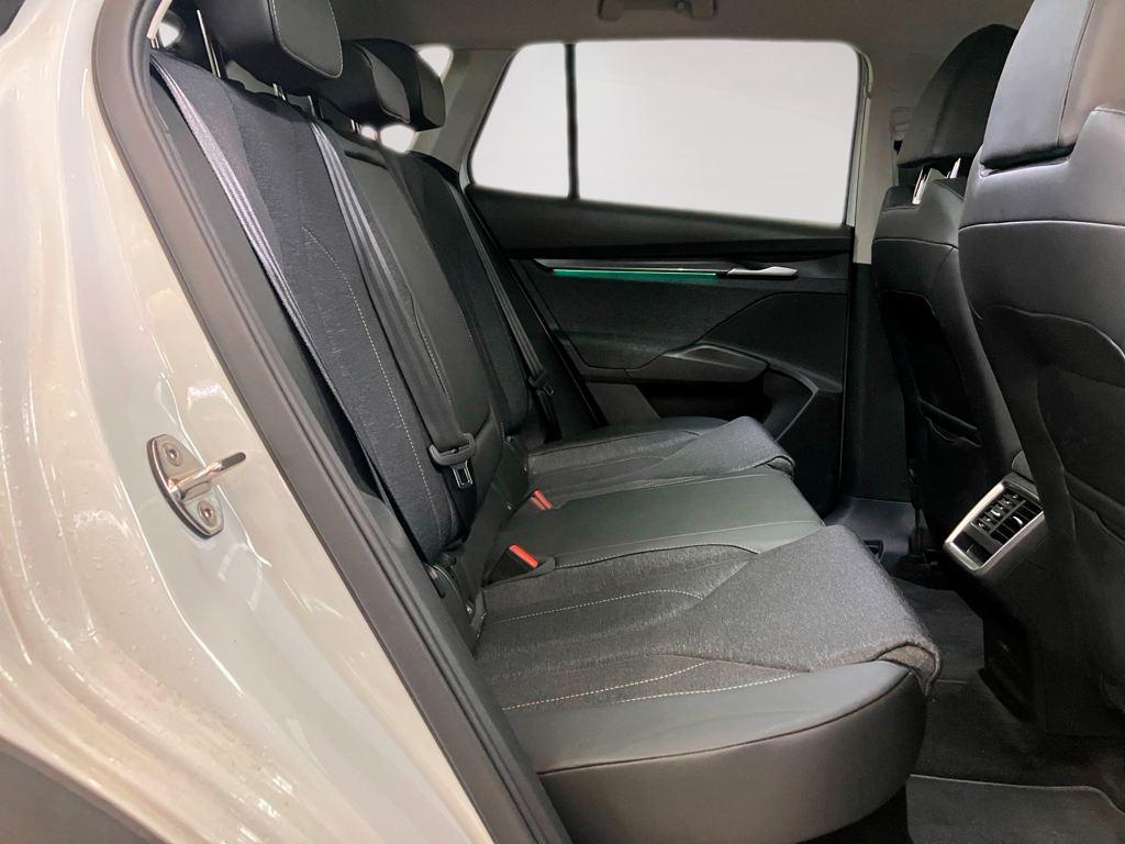 Skoda Elroq 50 55 kWh 125 kW (170 CV) - 5