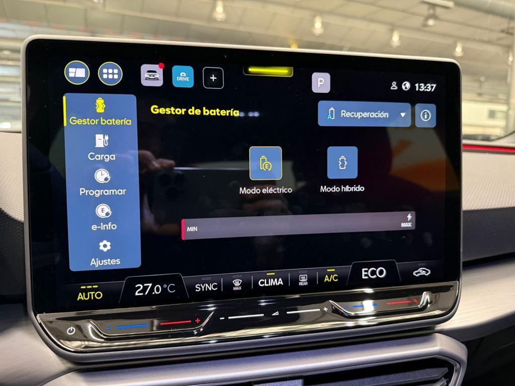 SEAT León 1.5 TSI e-Hybrid S&S FR XXL DSG 150 kW (204 CV) - 11