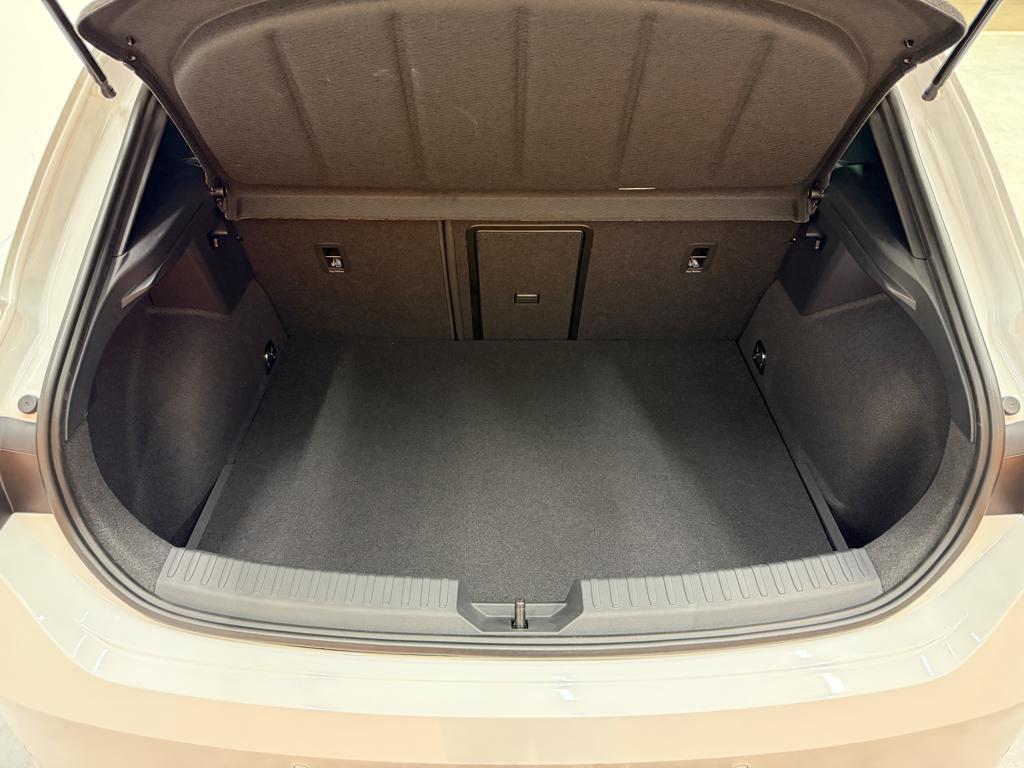 SEAT León 1.5 TSI e-Hybrid FR XM DSG 150 kW (204 CV) - 6