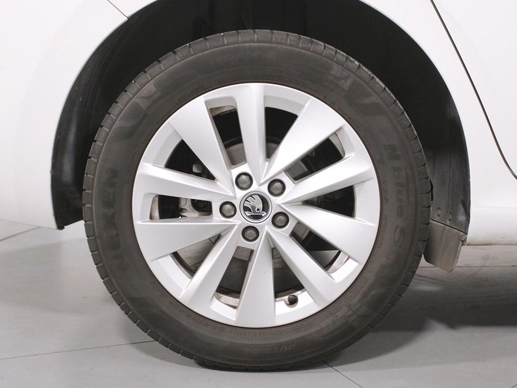 Skoda Scala 1.0 TSI Selection 70 kW (95 CV) - 7