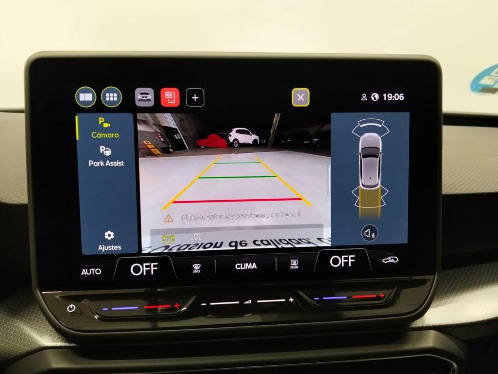 SEAT León 1.5 eTSI Style 25 Aniversario DSG 85 kW (116 CV) - 9