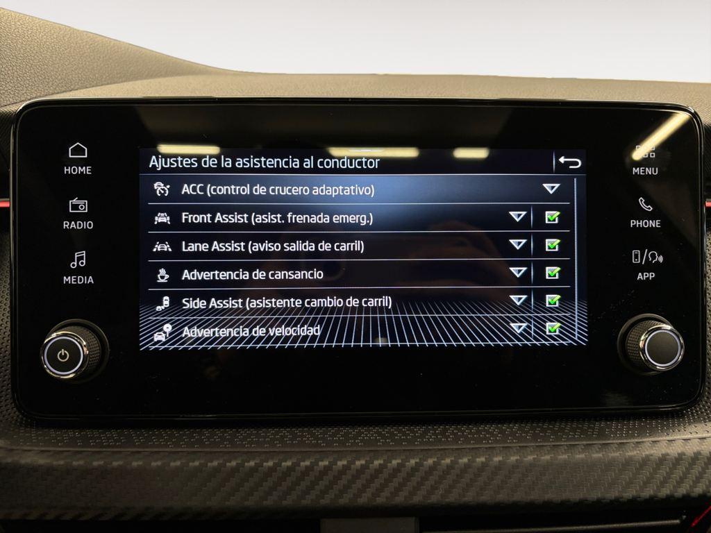 Skoda Kamiq 1.5 TSI Monte Carlo DSG 110 kW (150 CV) - 13