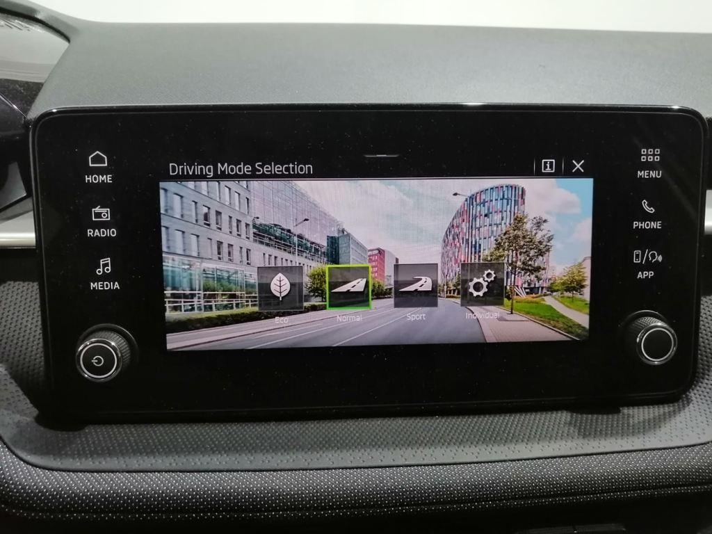 Skoda Fabia 1.0 TSI Selection DSG 85 kW (115 CV) - 13