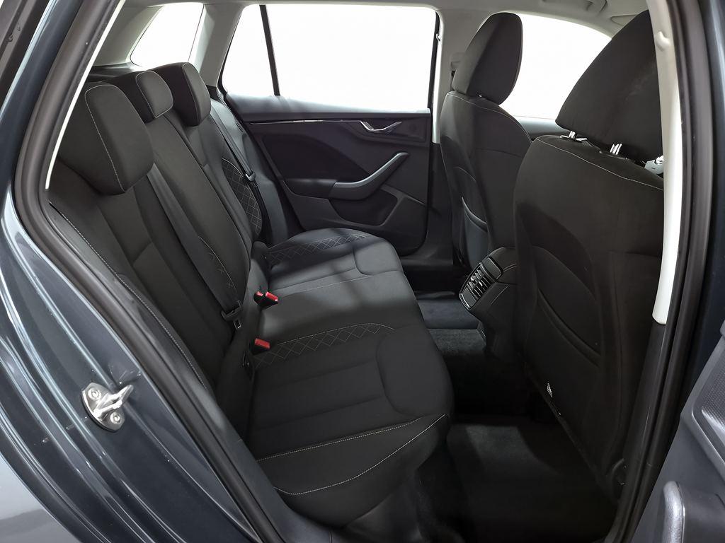 Skoda Kamiq 1.0 TSI Ambition 81 kW (110 CV) - 5