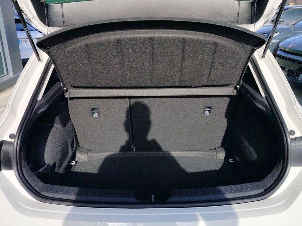 SEAT León 1.0 TSI S&S Style XL Vision 81 kW (110 CV) - 6