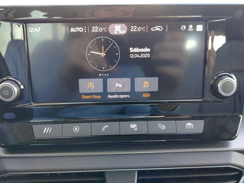 SEAT León 1.0 TSI S&S Style XL Vision 81 kW (110 CV) - 10