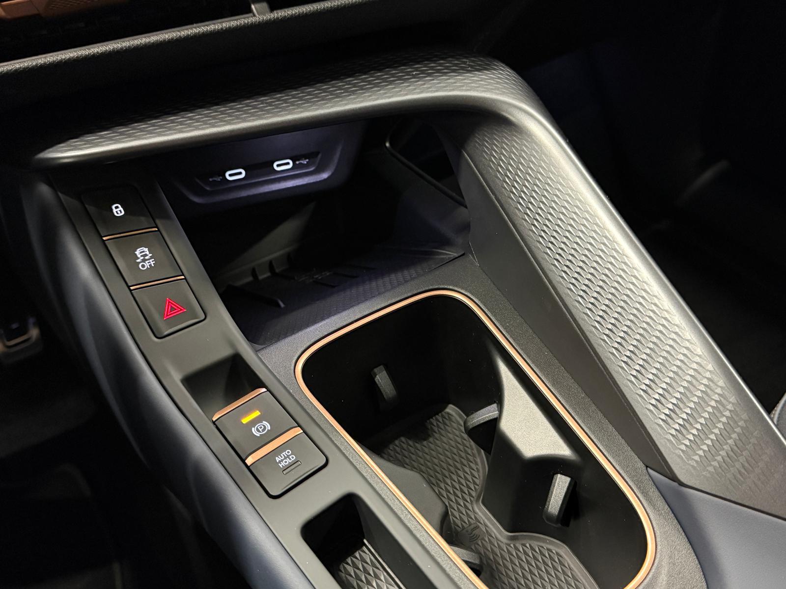 CUPRA Terramar 1.5 TSI e-Hybrid DSG 150 kW (204 CV) - 11