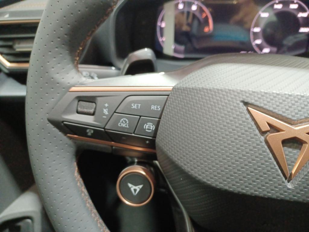 CUPRA León 1.5 TSI e-Hybrid 150 kW (204 CV) DSG - 8