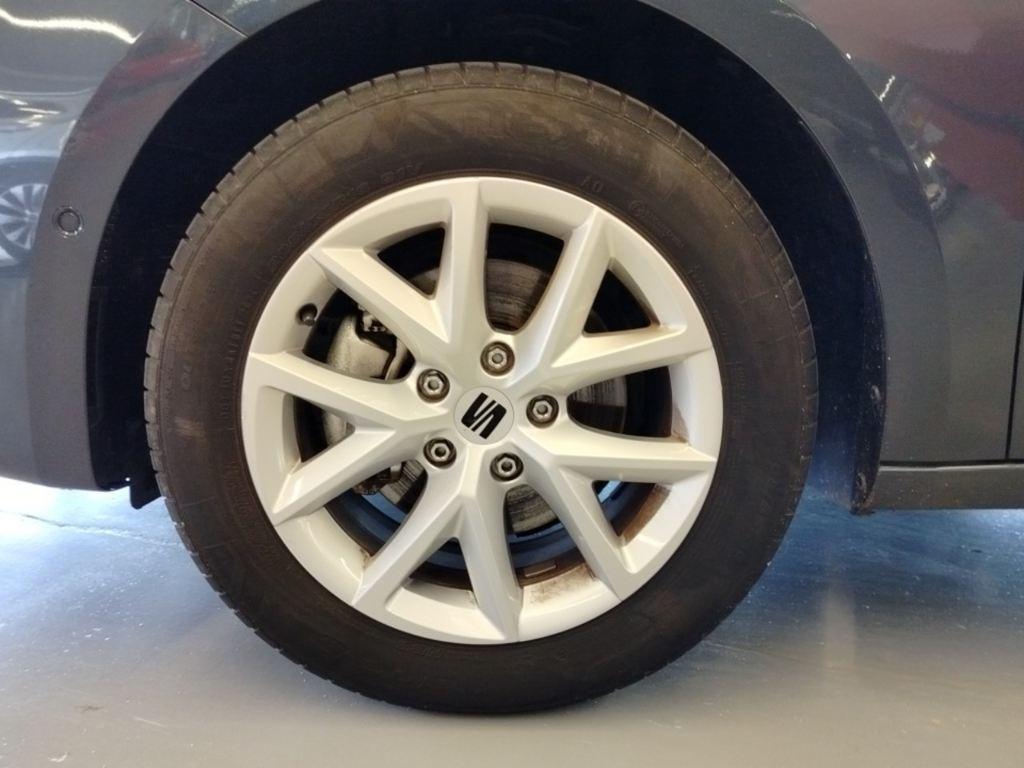 SEAT León 1.5 eTSI Style 25 Aniversario DSG 85 kW (116 CV) - 7