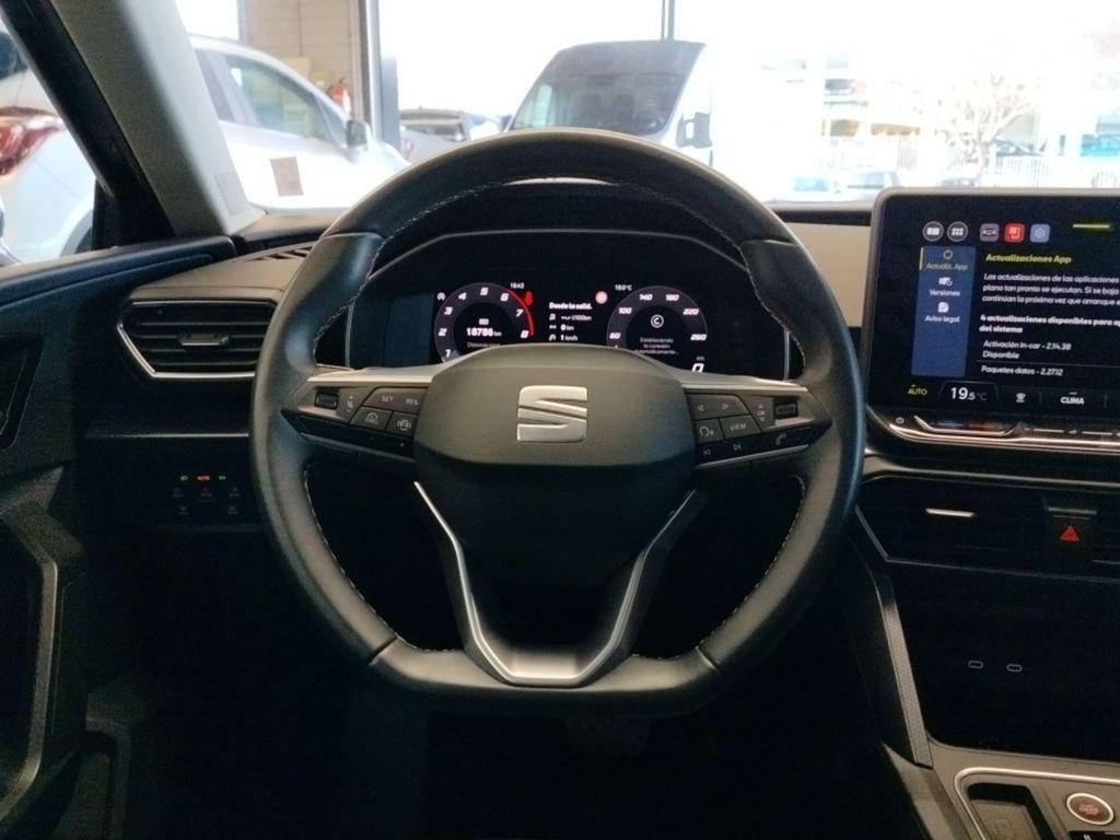 SEAT León 1.5 eTSI Style 25 Aniversario DSG 85 kW (116 CV) - 9