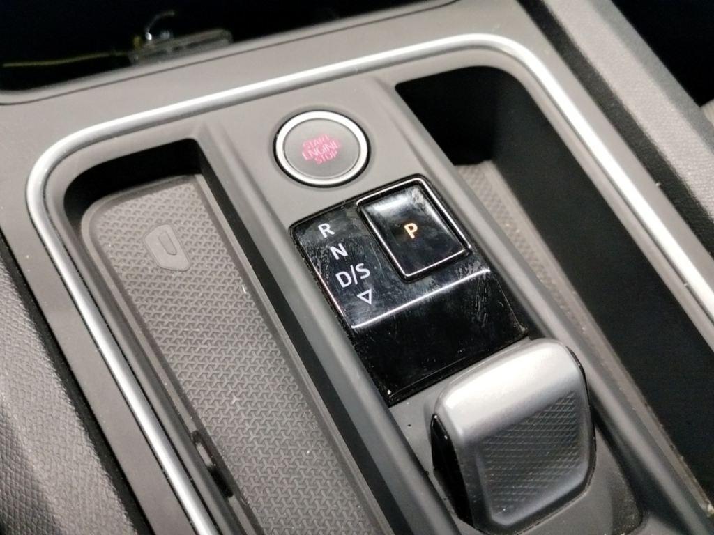 SEAT León 1.5 eTSI Style 25 Aniversario DSG 85 kW (116 CV) - 10