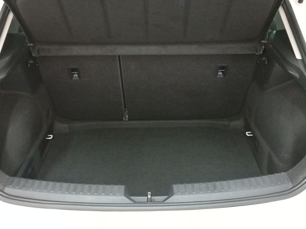 SEAT León 2.0 TDI S&S Style XL 85 kW (116 CV) - 6