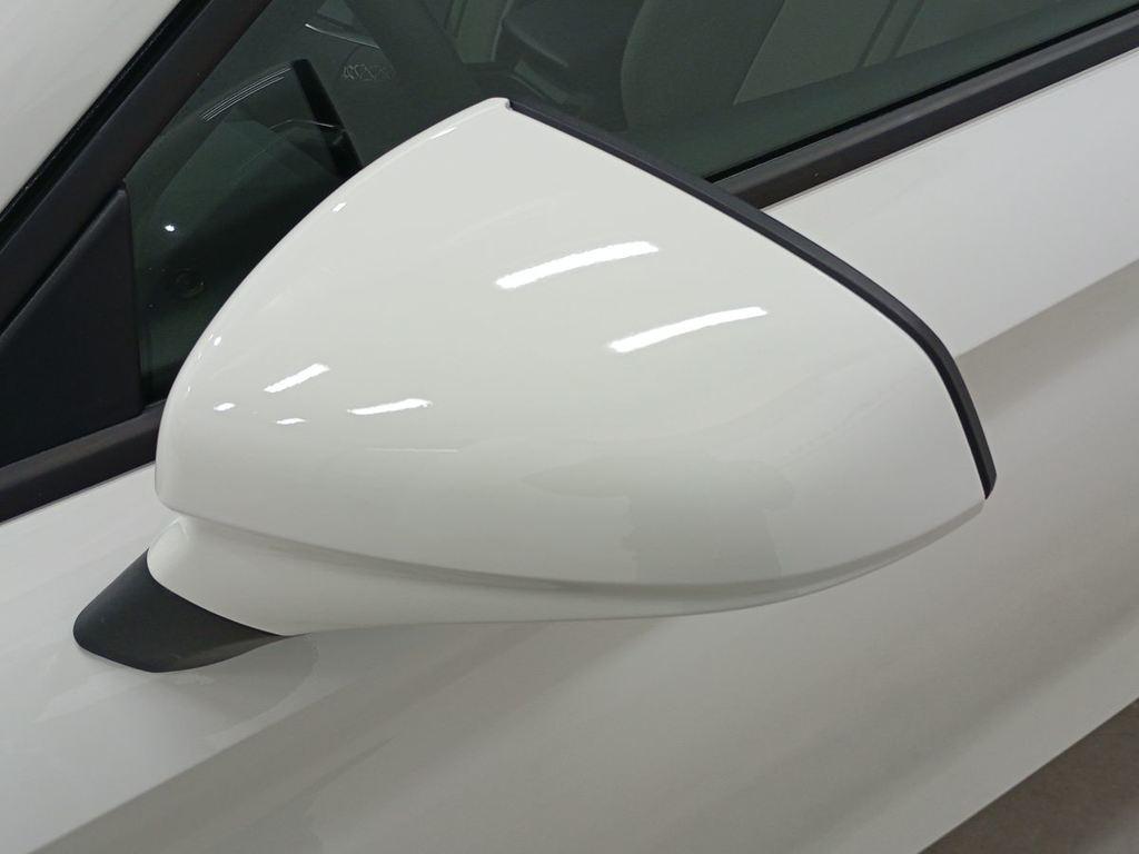 SEAT León 2.0 TDI S&S Style XL 85 kW (116 CV) - 9