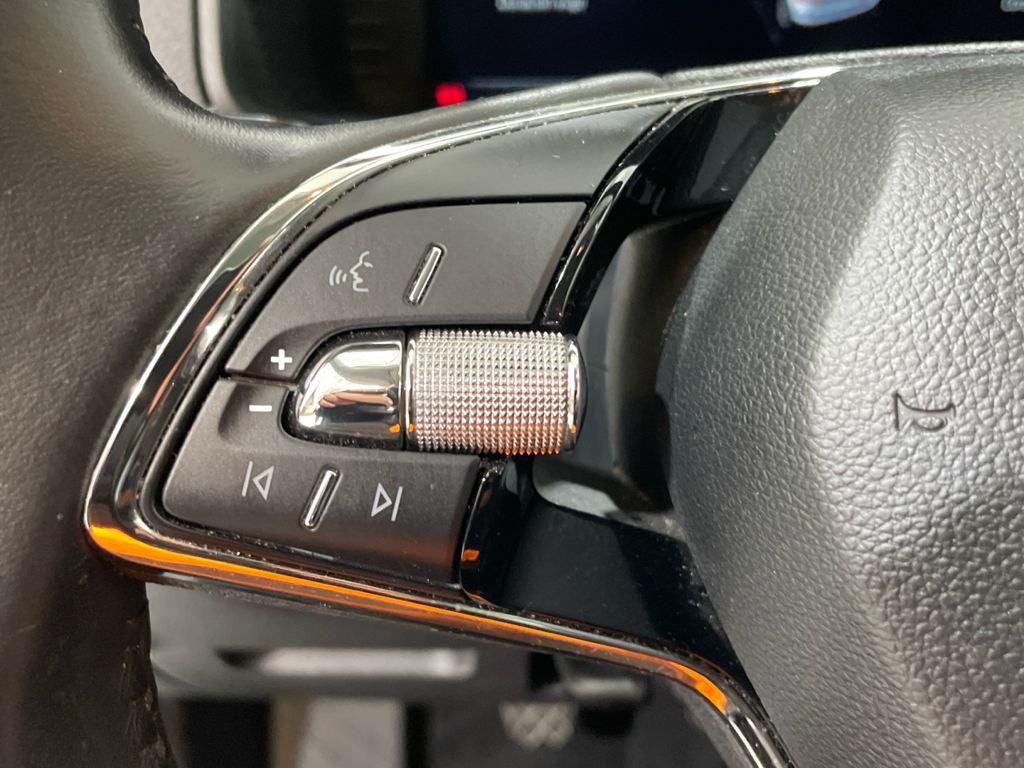 Skoda Karoq 1.0 TSI Ambition 81 kW (110 CV) - 8