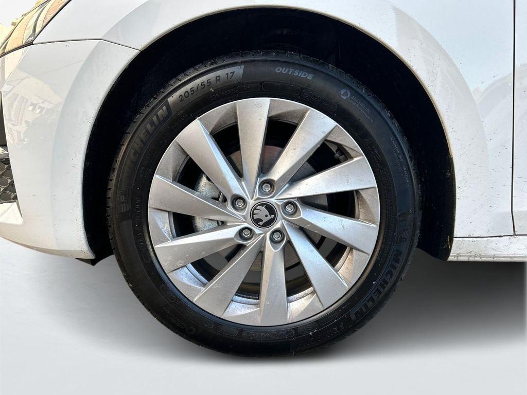 Skoda Octavia 2.0 TDI Selection DSG 110 kW (150 CV) - 7