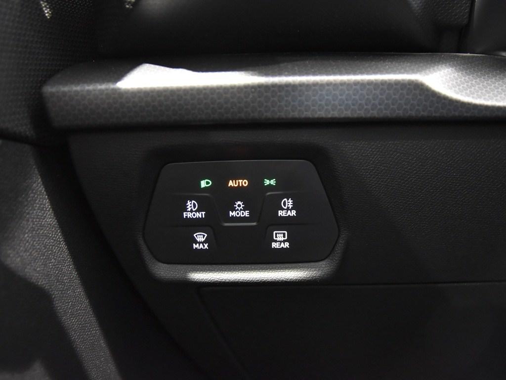 SEAT León 1.5 TSI S&S Style 25 Aniversario 85 kW (116 CV) - 18