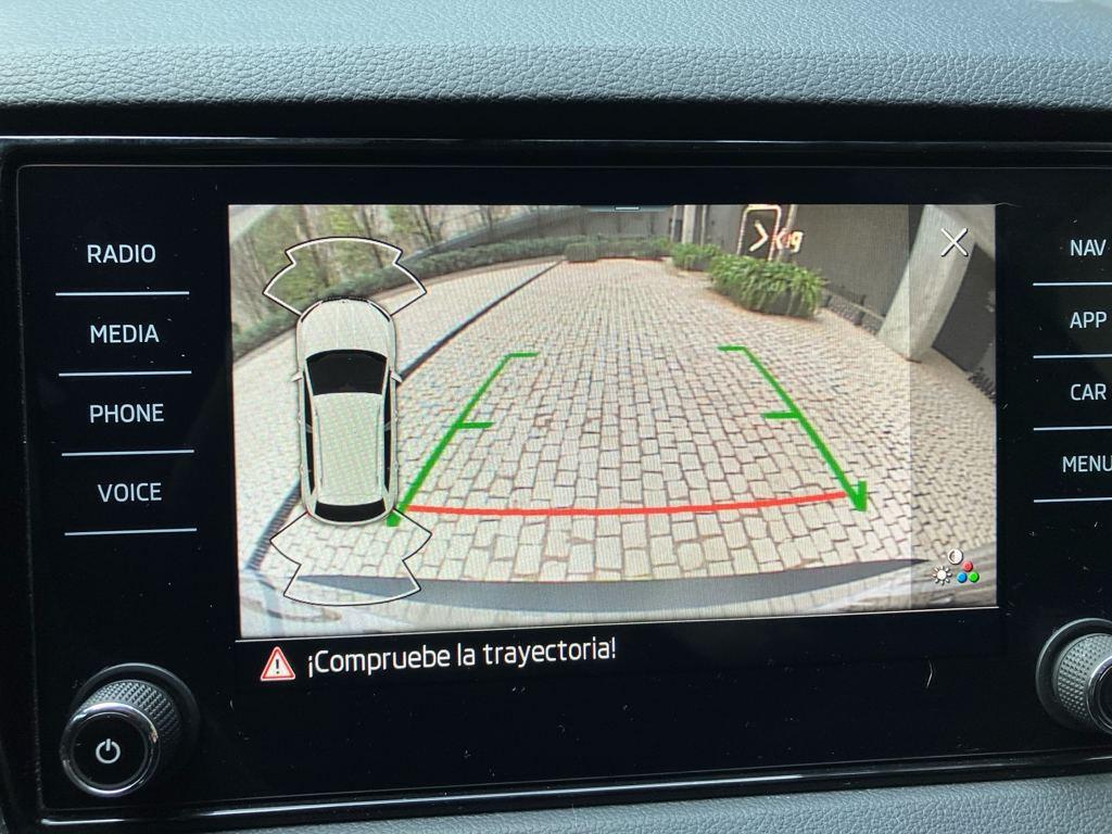 Skoda Karoq 1.0 TSI Ambition 81 kW (110 CV) - 9