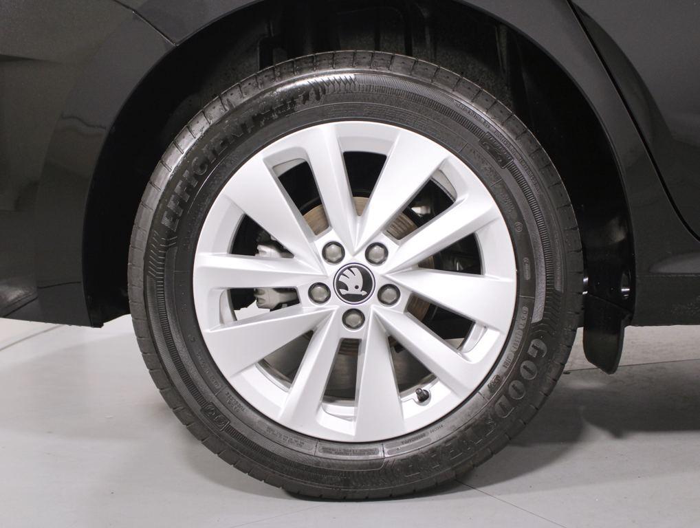 Skoda Scala 1.0 TSI Selection 85 kW (115 CV) - 7