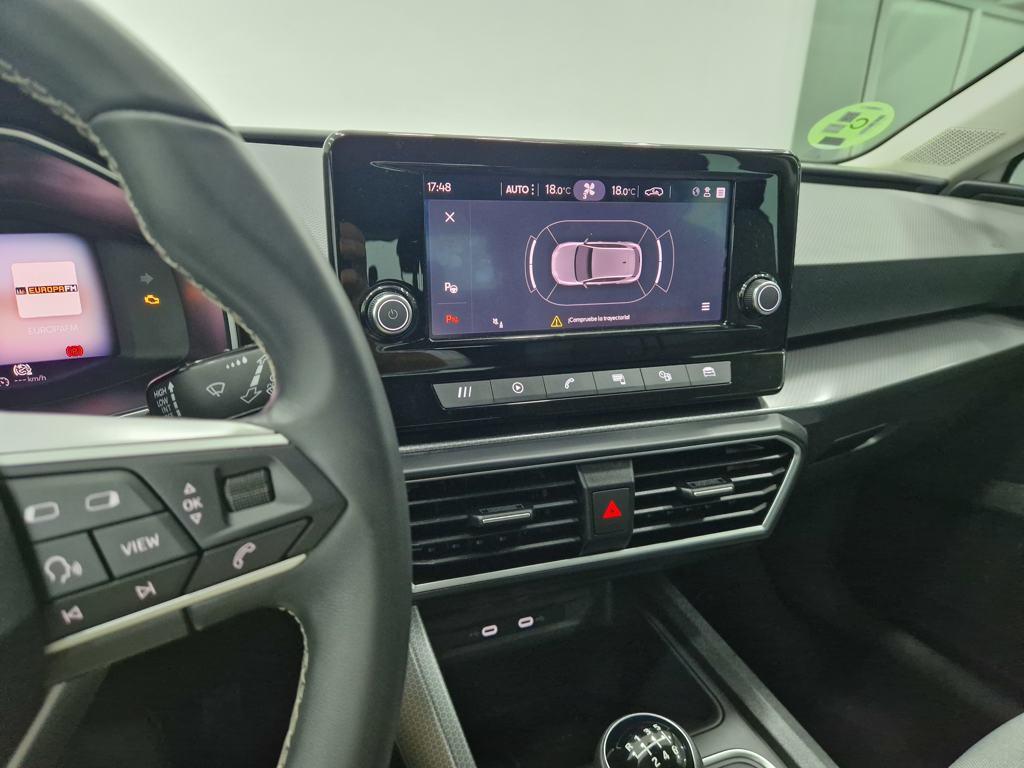 SEAT León 1.0 TSI S&S Style XL Vision 81 kW (110 CV) - 10