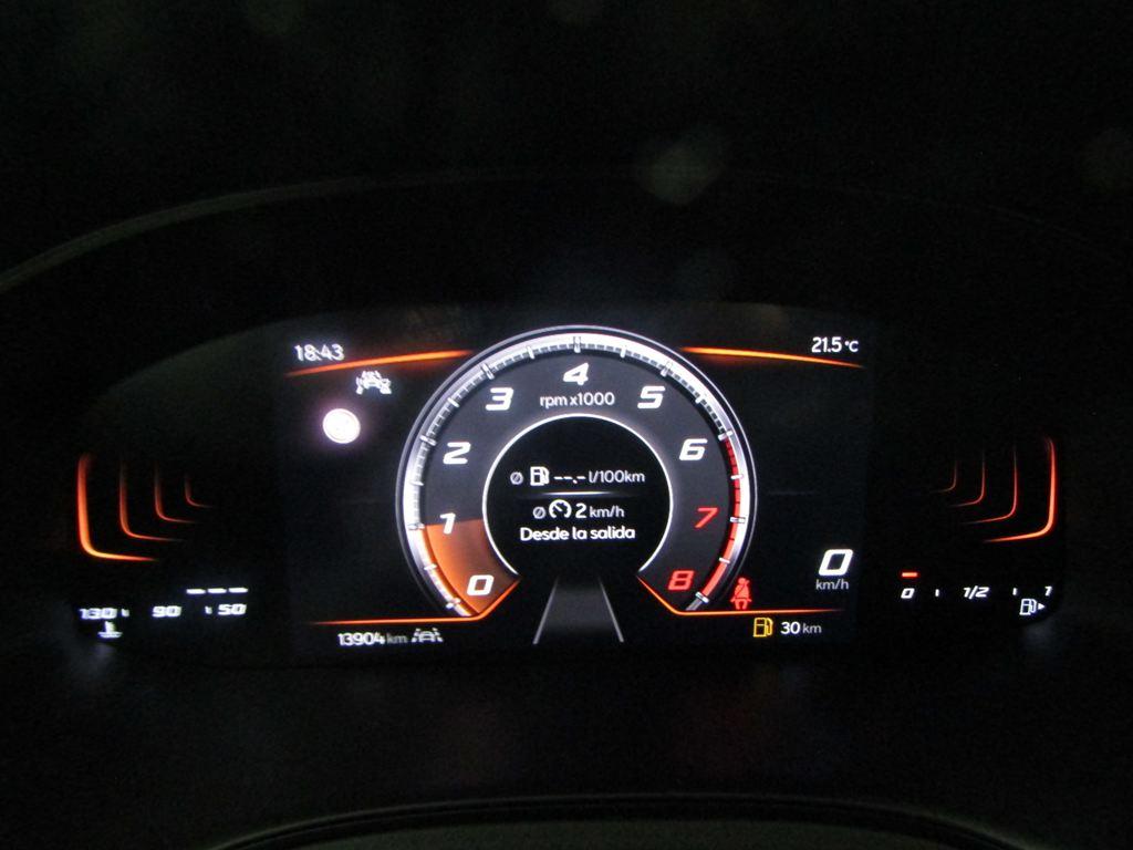 SEAT Arona 1.0 TSI S&S Xperience XM 85 kW (115 CV) - 10