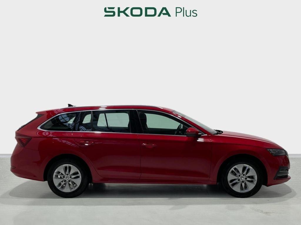 Skoda Octavia Combi 1.5 TSI m-HEV Ambition Plus DSG 110 kW (150 CV) - 2