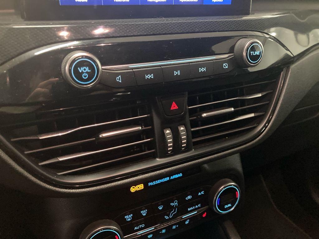 Ford Kuga 1.5 EcoBlue ST-Line 88 kW (120 CV) - 11