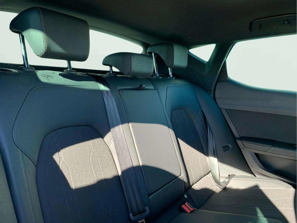 CUPRA León 1.5 TSI e-Hybrid 150 kW (204 CV) DSG - 16