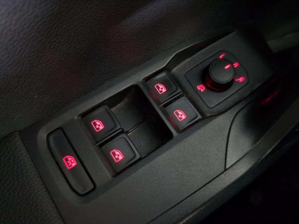 SEAT Ibiza 1.0 TSI Style XL Wired 81 kW (110 CV) - 17