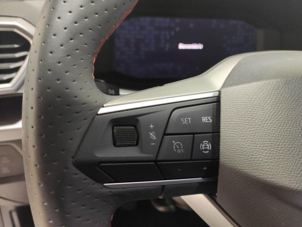 SEAT León 2.0 TDI S&S FR XL Vision DSG 110 kW (150 CV) - 9