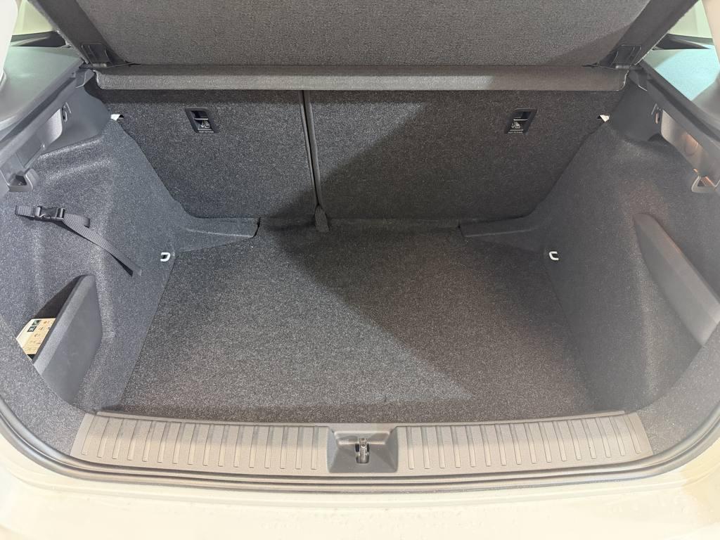 Skoda Kamiq 1.0 TSI Selection 70 kW (95 CV) - 6