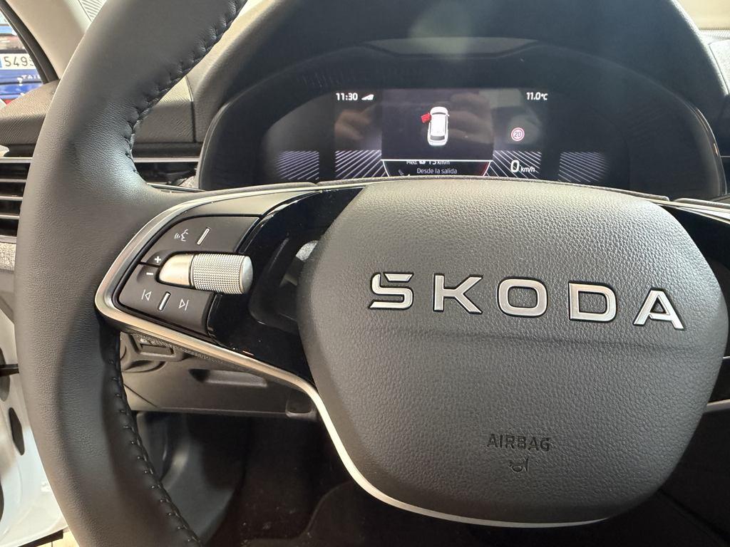 Skoda Kamiq 1.0 TSI Selection 70 kW (95 CV) - 9