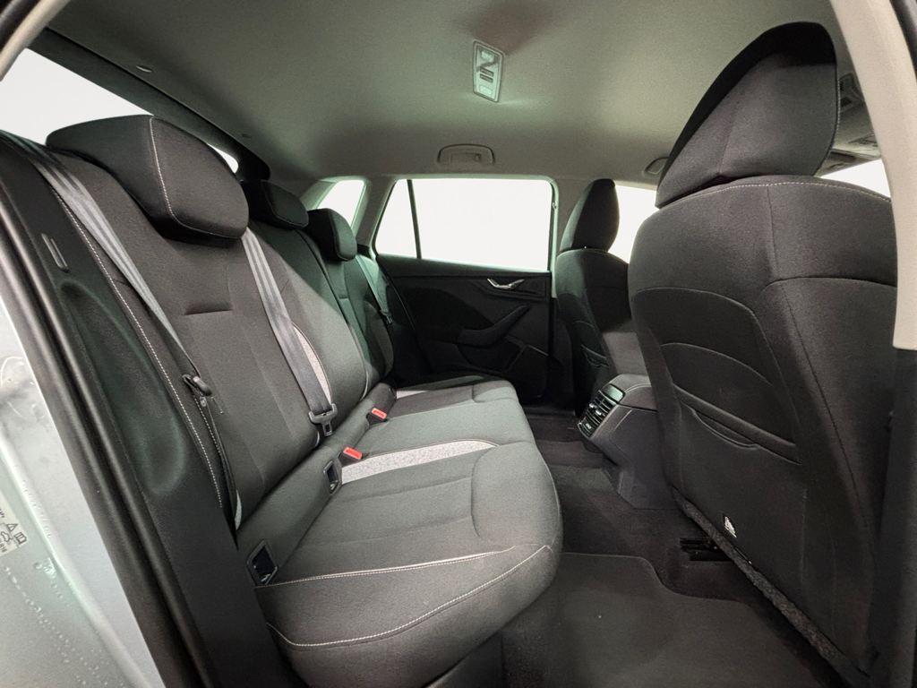 Skoda Kamiq 1.0 TSI Selection 85 kW (115 CV) - 5