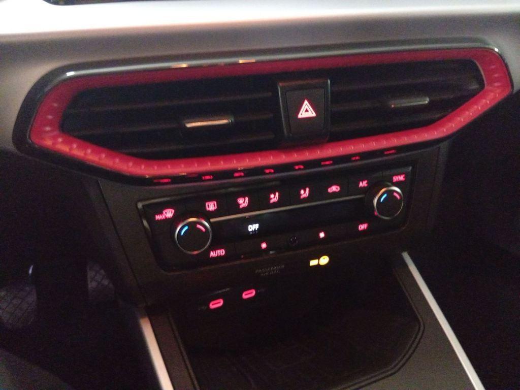 SEAT Arona 1.0 TSI FR Special Edition DSG 85 kW (115 CV) - 10