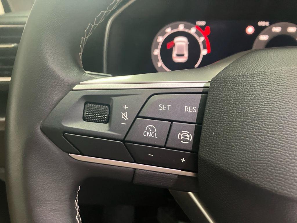 SEAT León 1.5 TSI S&S Style 25 Aniversario 85 kW (116 CV) - 8