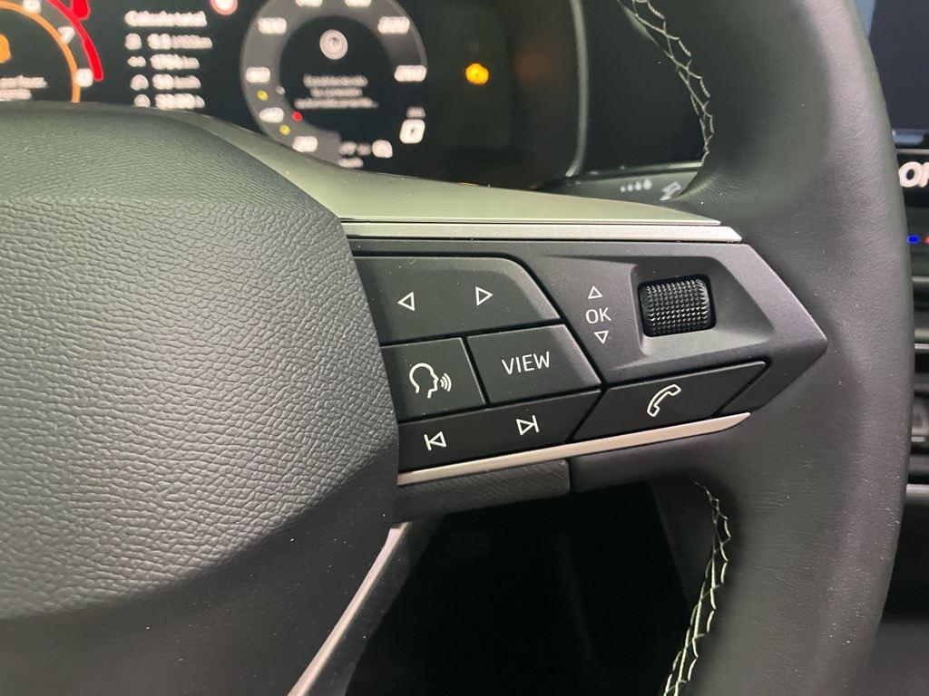 SEAT León 1.5 TSI S&S Style 25 Aniversario 85 kW (116 CV) - 9