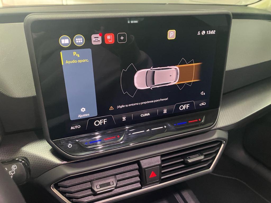 SEAT León 1.5 TSI S&S Style 25 Aniversario 85 kW (116 CV) - 18