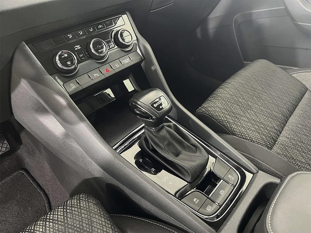 Skoda Karoq 2.0 TDI Style 4x4 DSG 110 kW (150 CV) - 10