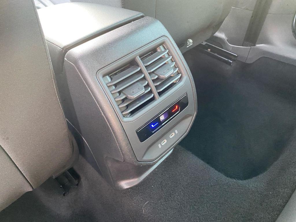 SEAT León 1.5 TSI S&S Style 25 Aniversario 85 kW (116 CV) - 11