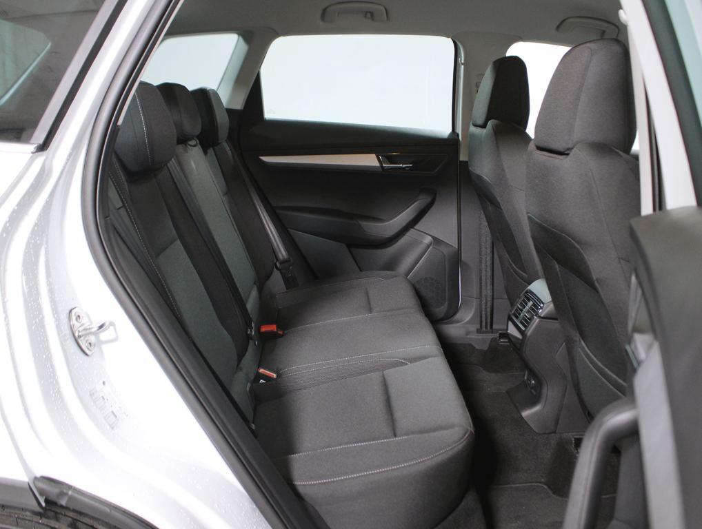 Skoda Karoq 1.0 TSI Selection 85 kW (116 CV) - 5