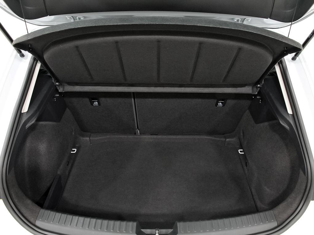 SEAT León 1.5 TSI S&S Style 25 Aniversario 85 kW (116 CV) - 6