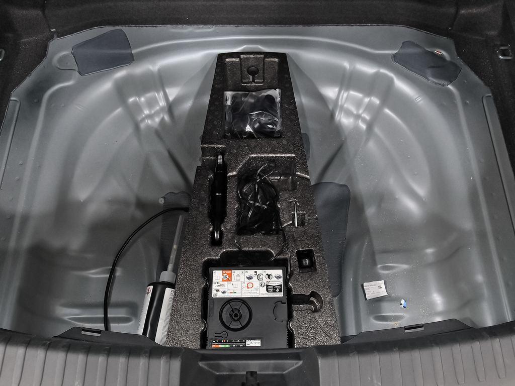 SEAT León 1.5 TSI S&S Style 25 Aniversario 85 kW (116 CV) - 17