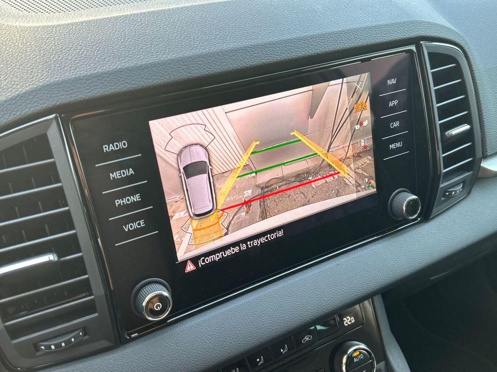 Skoda Karoq 1.5 TSI ACT Selection DSG 110 kW (150 CV) - 12