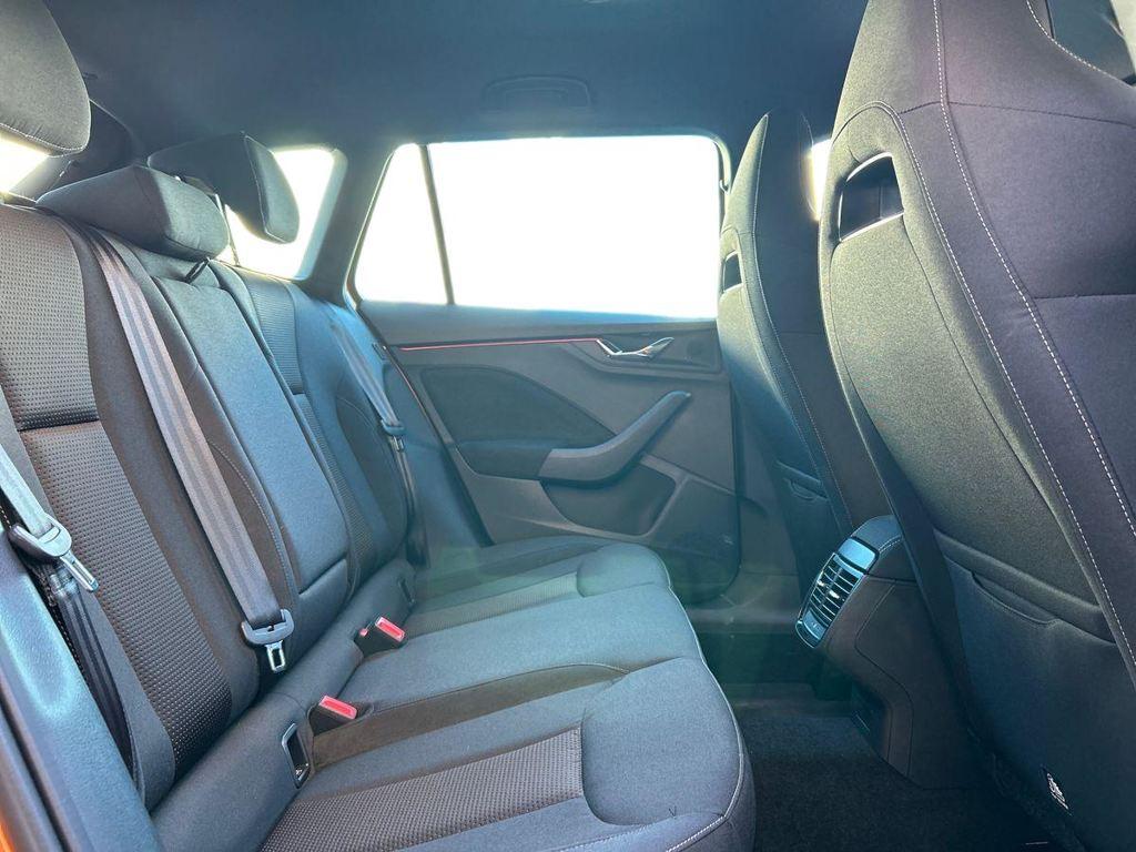 Skoda Kamiq 1.0 TSI Plus DSG 85 kW (115 CV) - 5