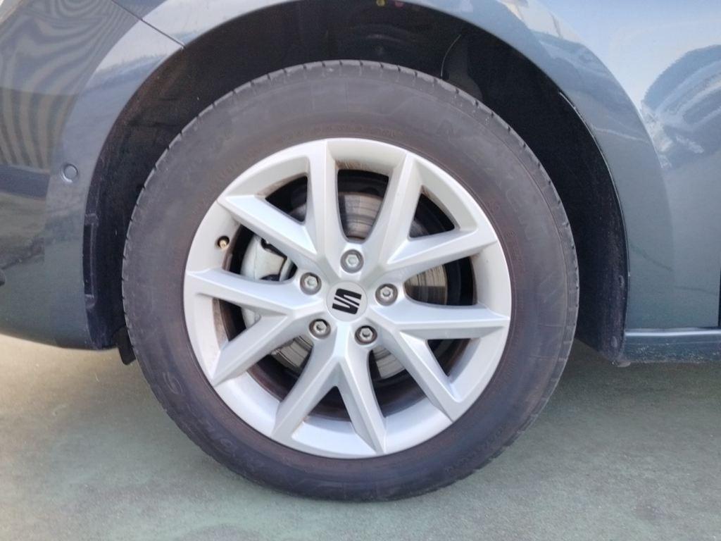 SEAT León 2.0 TDI S&S Style XS 85 kW (115 CV) - 7