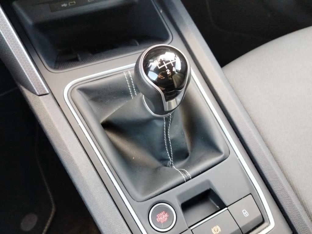 SEAT León 2.0 TDI S&S Style XS 85 kW (115 CV) - 8